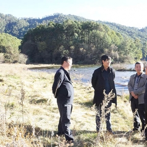 州林业局党委书记张勇到保护区检查指导 河长制和基础设施建设工作